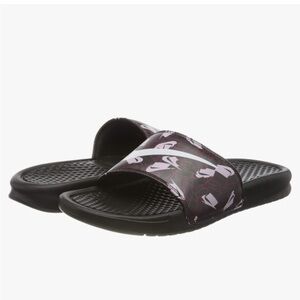 Women’s size 8 floral slides brand new without box